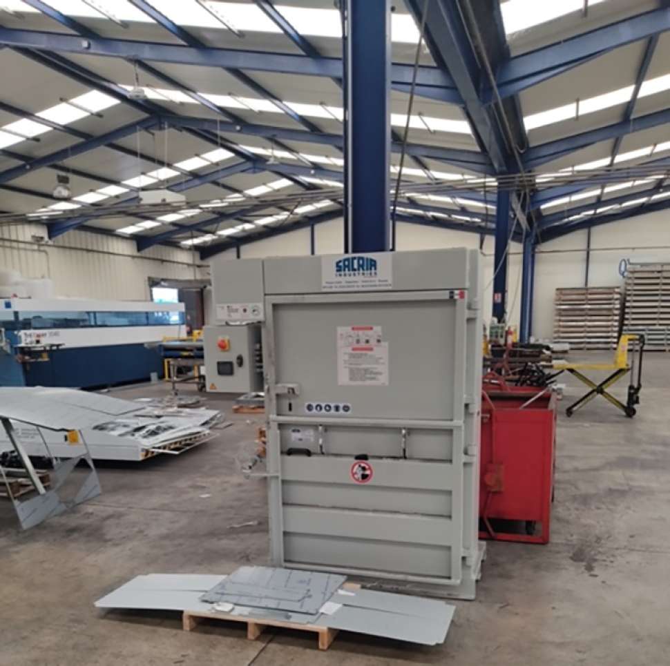 CARFAR - Fabrication de carrosserie et remorques